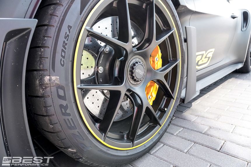 Porsche RS3 GT Weissach Edition